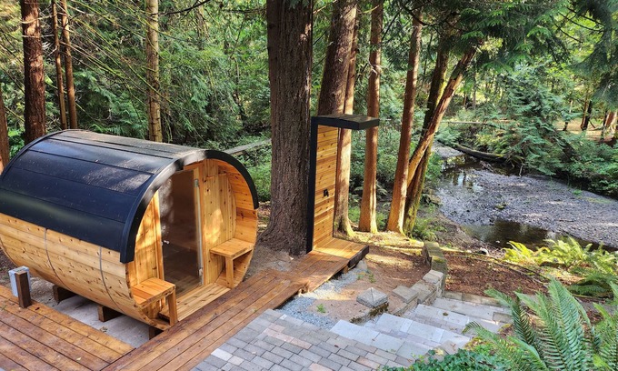 Mill Bay House | Cedar Creek - Medium Term Accommodations Nestled in Nature