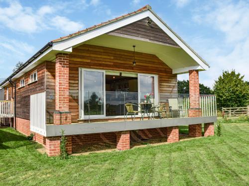 Attleborough House | Cedar Lodge