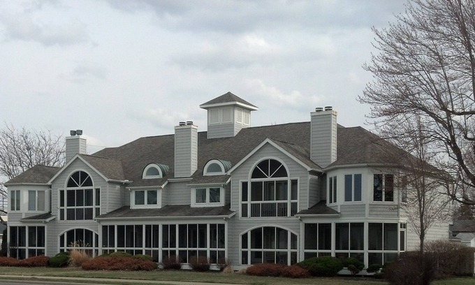 Port Clinton Condo | Cedar Point and the Newest Coaster are just minutes away