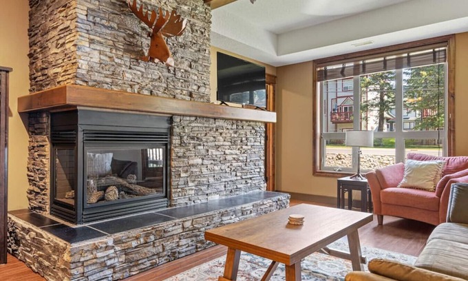 East Kootenay Condo | Cedar & Stone | Pool | Hot Tub | Ground LVL | Pets