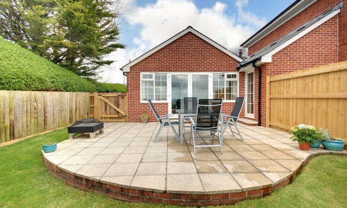 Westward Ho House | Cedars Lodge - One Bedroom House, Sleeps 2
