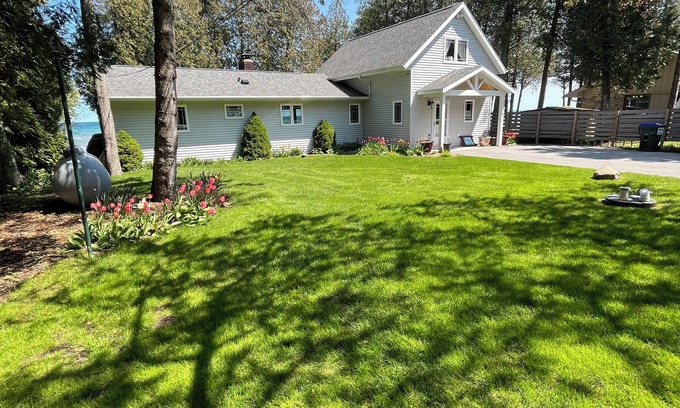 Jacksonport Cottage | 🌲CedarShores-Nov.-Dec. 2025 & 2026,-Jan-May, Sept.-Dec. Dates Available.