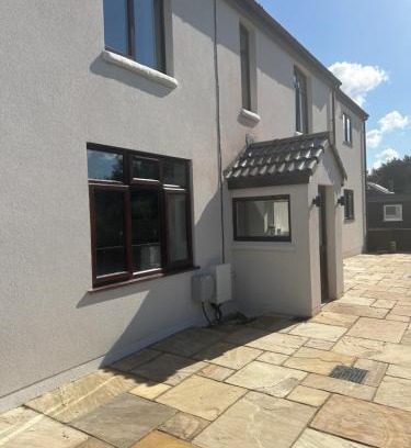 Barrow Gurney Bed & Breakfast | Cedarwood B&B