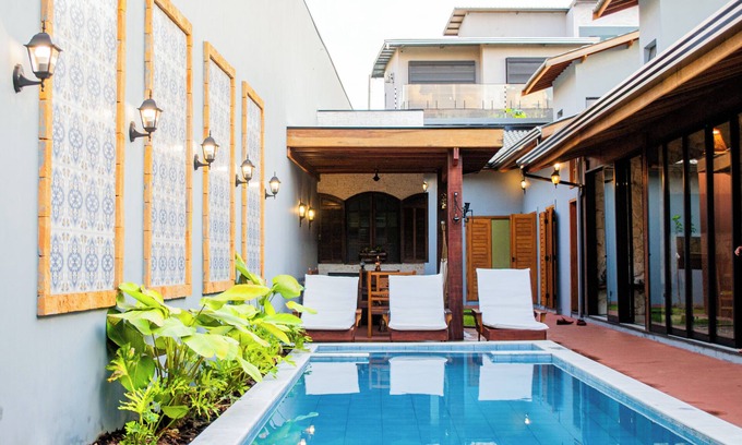 Olimpia House | Cedro House, next to the park, with heated pool.