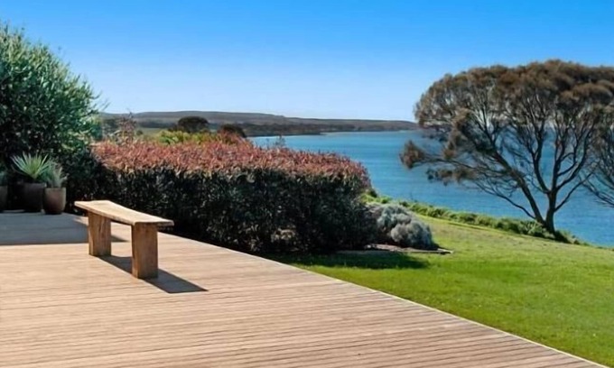 Portland Apartment | CeeViews - Affordable Ocean Views