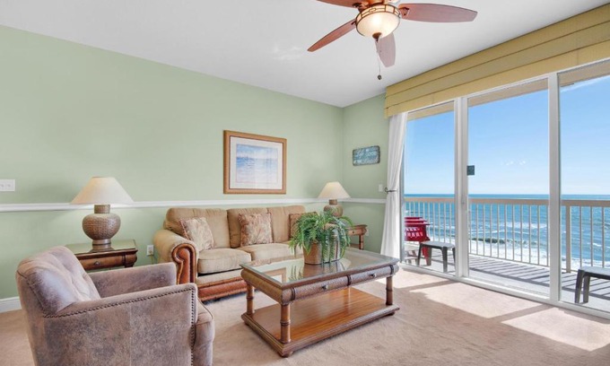 Miramar Beach Apartment | Celadon 703