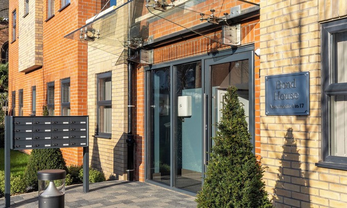 Reading Apartment | Celador Apartments - Bond House