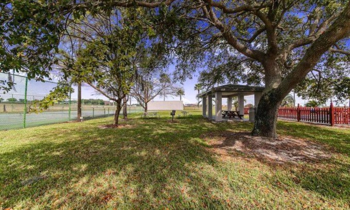Haines City House | CELEBRATE! Sun, Fun, Relax- Suite- 2 Queen Beds
