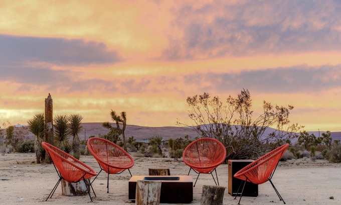 Yucca Valley House | Celeste JT: Relax & Unwind on 4 Acres + FirePit + Hot Tub + GameRoom + Hammocks