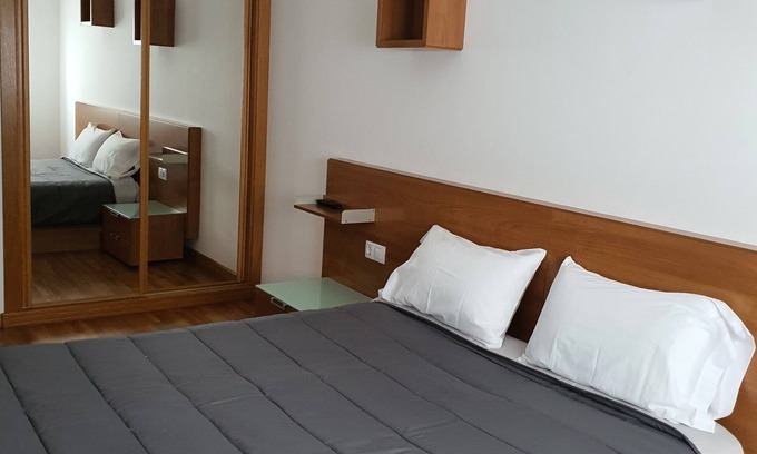 Monforte de Lemos Apartment | Celso Emilio Ferreiro Apartment