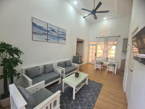Bogor Timur House | Cemara Homestay
