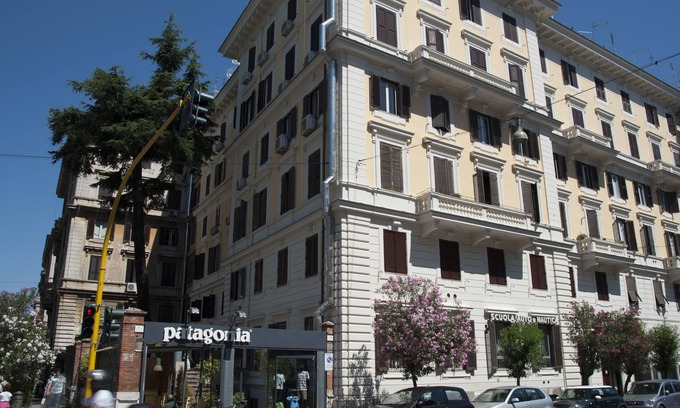 Salario House | Center 2 Rooms is a modern and comfortable apartment located on the first floor.