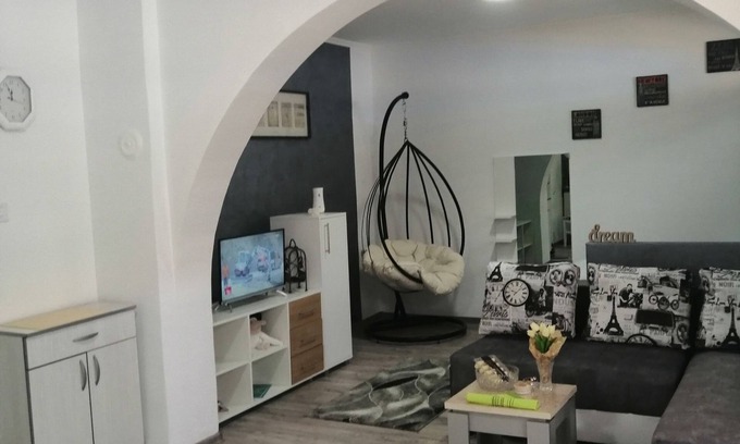 Bajina Basta Apartment | Center City Apartments-fully equipped with a terrace. 50m from the main street!