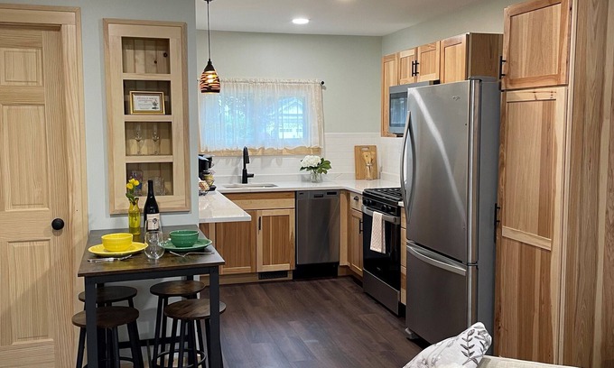 Oneonta Apartment | Center City Suite