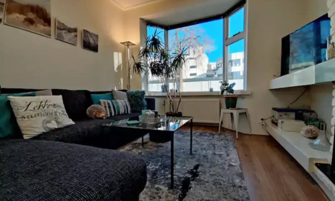 Binnenstad-Oost Apartment | Center duplex flat with terrace by hospital UMCG