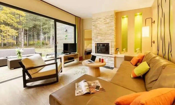 Curcay-sur-Dive House | Center Parcs - Domaine Le Bois aux Daims - 3 Room Cottage 4 People VIP