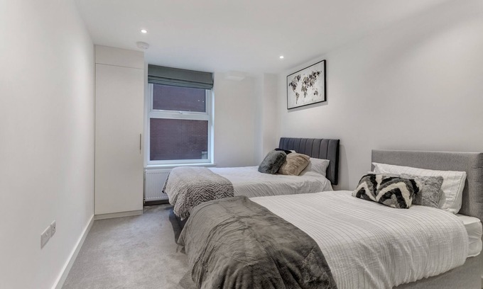 Slough Apartment | Central 1-Bed Apartment in Slough Sleeps 3!