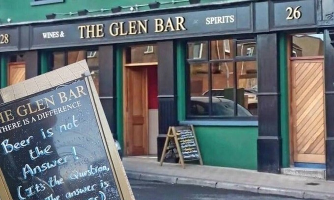 Londonderry Apartment | Central 2 Bed Apartment Above Great Derry Pub