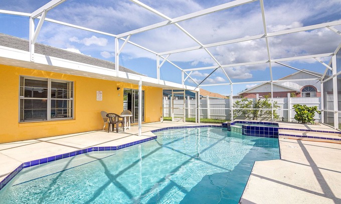 Indian Wells Villa | Central 3b/2b With Private Pool Close To Parks