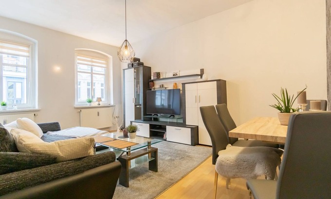 Cottbus Apartment | *Central 50m2 Kitchen Washer Netflix Parking