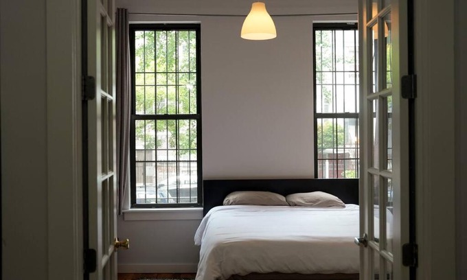 Bushwick Apartment | Central 5BR Duplex w/ Patio for 14 guests