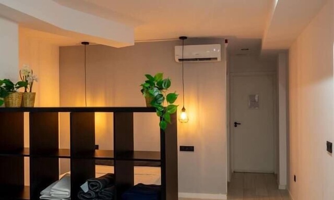 Malilla House | Central accommodation for 4 people