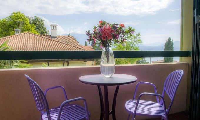 Cannero Riviera Apartment | Central and quiet 3½-room apartment with beautiful lake view