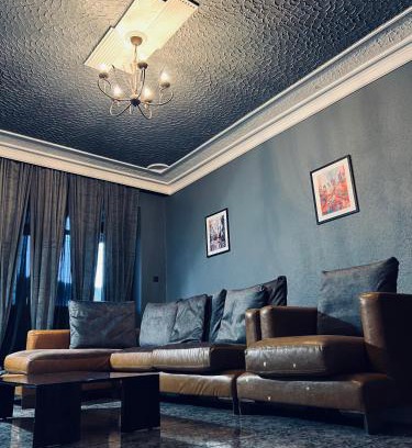 Karlovo Apartment | Central Apartment Black Cat