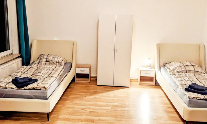 Bant Apartment | Central apartment with 3 single beds + washing machine + wifi