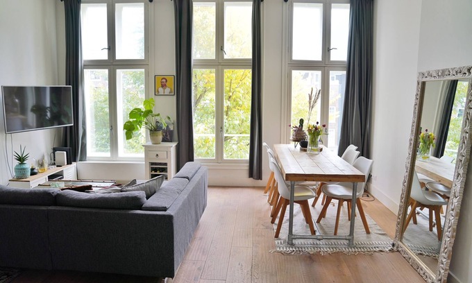 Binnenstad Apartment | Central apartment next to the Dam Square