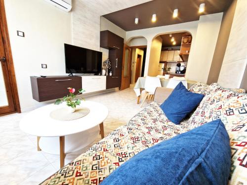 Stara Zagora Apartment | Central Apartment - Spacious designer property in Stara Zagora
