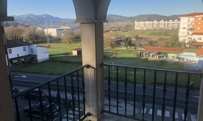 Colindres Apartment | Central apartment with two terraces next to Laredo and its beaches