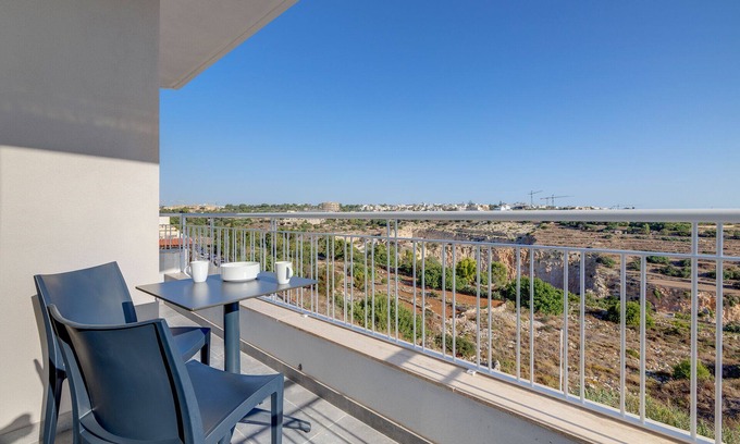San Gwann Apartment | Central Apartment with Valley Views