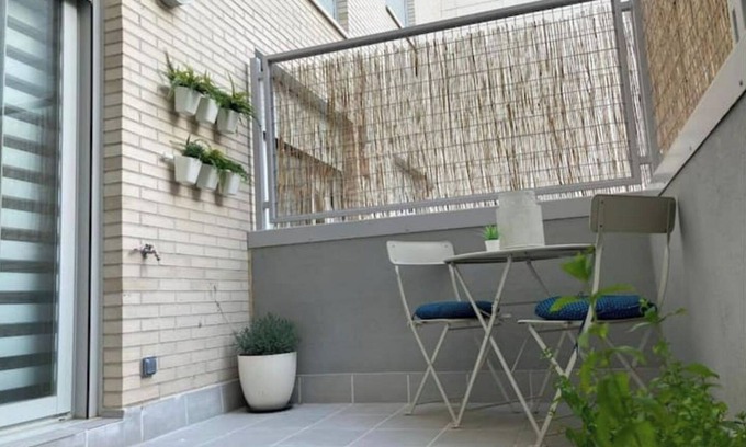 San Pablo Apartment | Central apartment with private parking