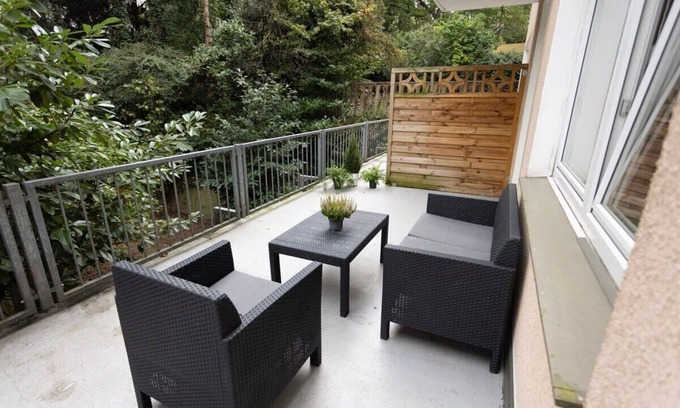 Duisburg City Center Apartment | Central apartment with Terrace and a free parking