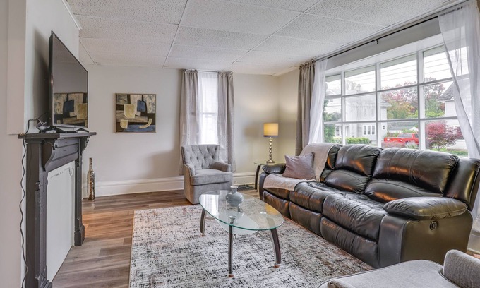 Auburn Apartment | Central Auburn Apartment w/Porch: Pets Welcome!