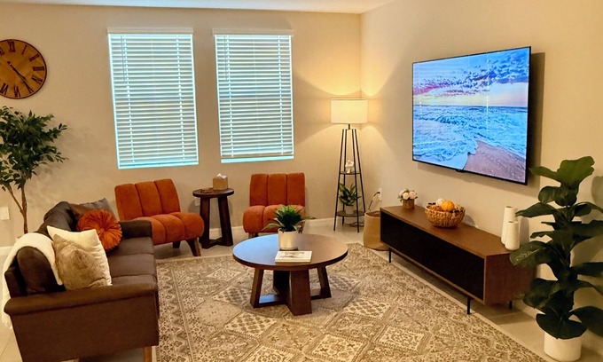 Auburndale House | Central Auburndale Retreat Your Getaway to Disney Legoland Tampa Lake Myrtle Cpx