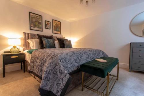 Bradford-on-Avon House | Central, beautiful home - with parking