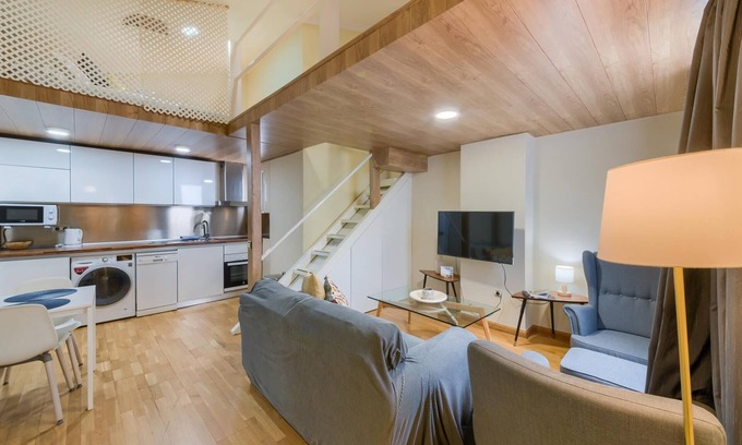 Ensanche Centro Apartment | Central bright and cozy penthouse for 4 people