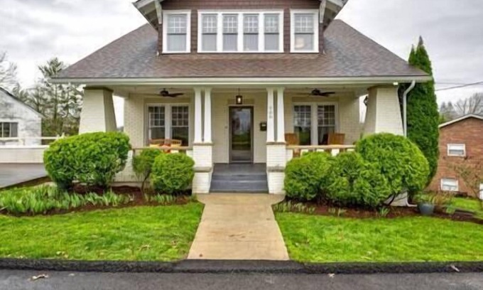 Charleston House | Central Charleston Craftsman
