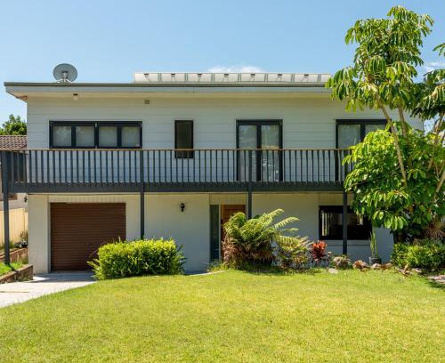 Tumbi Umbi House | Central Coast-Spacious House 5 minutes drive to beach