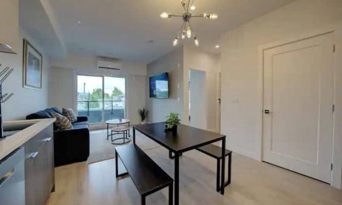 Newton Condo | Central Condo with AC and Private Balcony