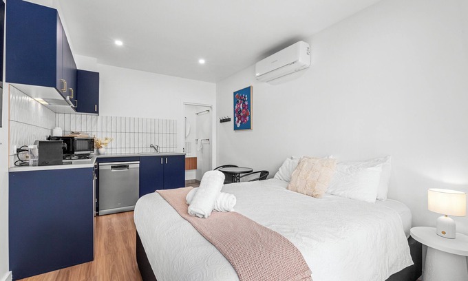 Geelong Apartment | Central Geelong Studio