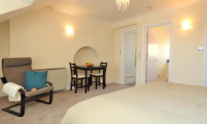 Littlehampton Apartment | Central Littlehampton Apartments