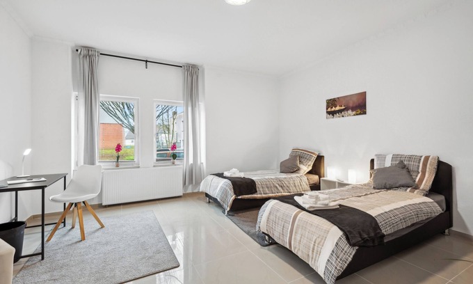Mettmann Apartment | Central location. Ideal for business people, fitters.3 rooms, WiFi, SmartTVs
