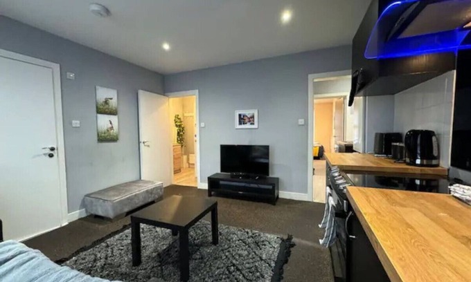 Saint Paul's Apartment | Central Location*Long Stay Discounts