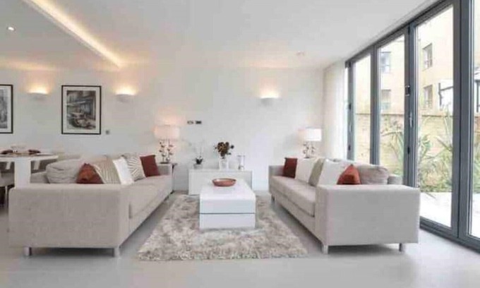 Mildmay House | Central London Luxurious 4 Bed Show Home in Islington
