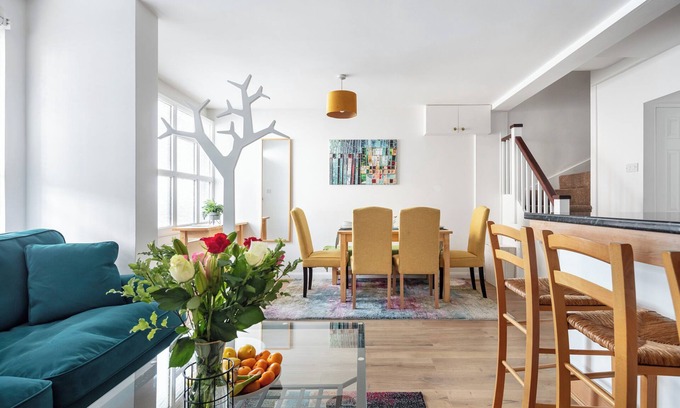 Bryanston and Dorset Square House | | Central London TownHouse on Quiet Mews |