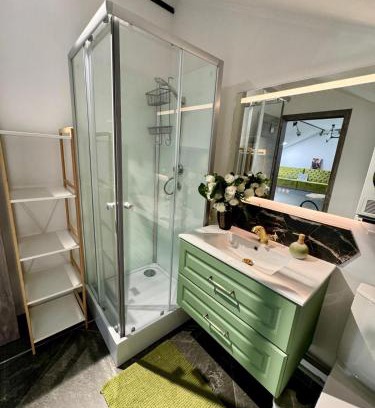 Roman Apartment | CENTRAL LUXURy REZIDENCE