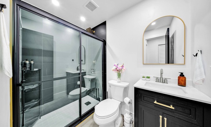 Tamiami House | Central Miami Family Entertainment Home
